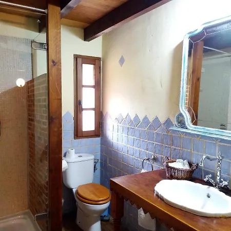El Espesedo De Cabarceno, Cocina Compartida, Mascotas Son Bienvenidas Country house *