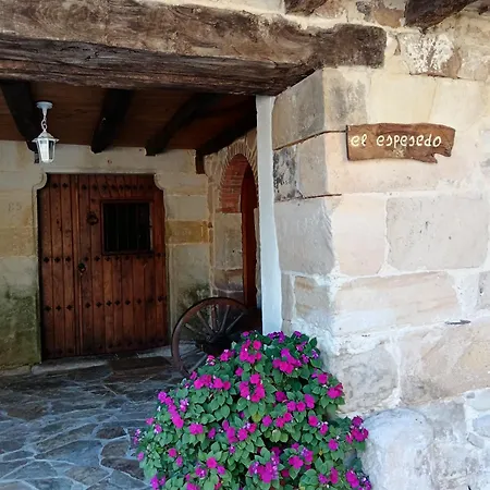 Country house El Espesedo, A 5km De Cabarceno, 6 Y 6 Banos, Jardin 500m2 Argomilla
