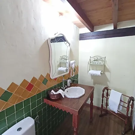 El Espesedo, A 5km De Cabarceno, 6 Y 6 Banos, Jardin 500m2 Country house Argomilla