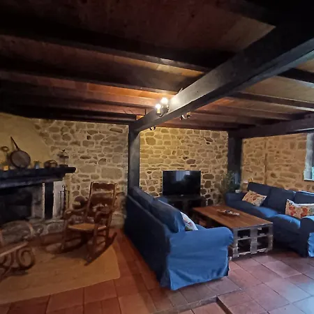 Country house El Espesedo, A 5km De Cabarceno, 6 Y 6 Banos, Jardin 500m2 Argomilla