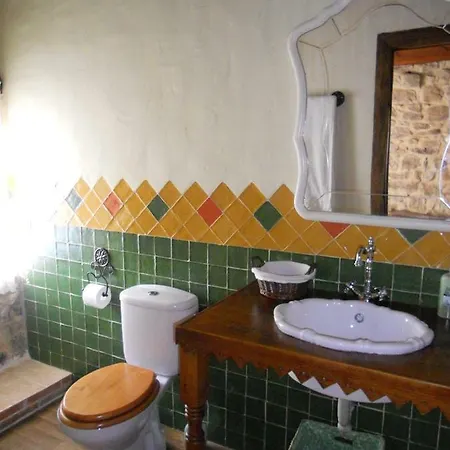 El Espesedo De Cabarceno, Cocina Compartida, Mascotas Son Bienvenidas Argomilla
