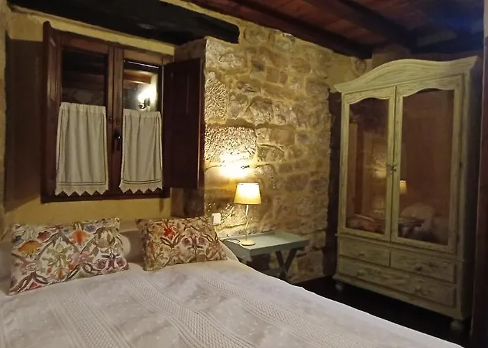 컨트리하우스 El Espesedo, A 5km De Cabarceno, 6 Y 6 Banos, Jardin 500m2 Argomilla