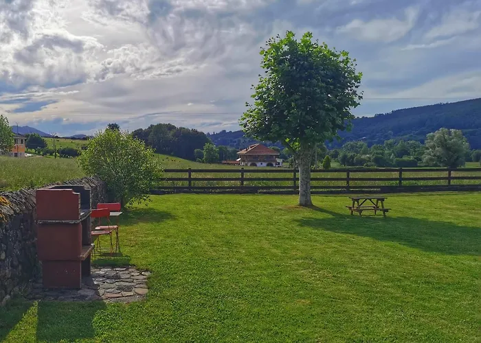 Casa rural El Espesedo, A 5km De Cabárceno, 6 Y 6 Baños, Jardin 500m2 Argomilla